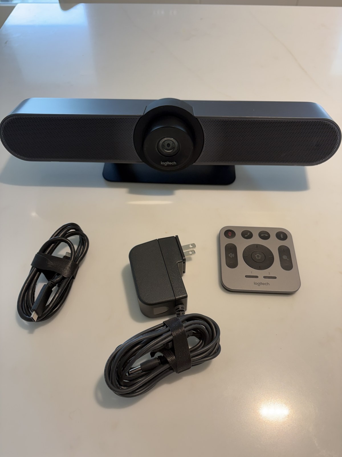 Logitech MeetUp 4K Conference Camera V-R0007 960-001101 w/ Remote, Power & USB