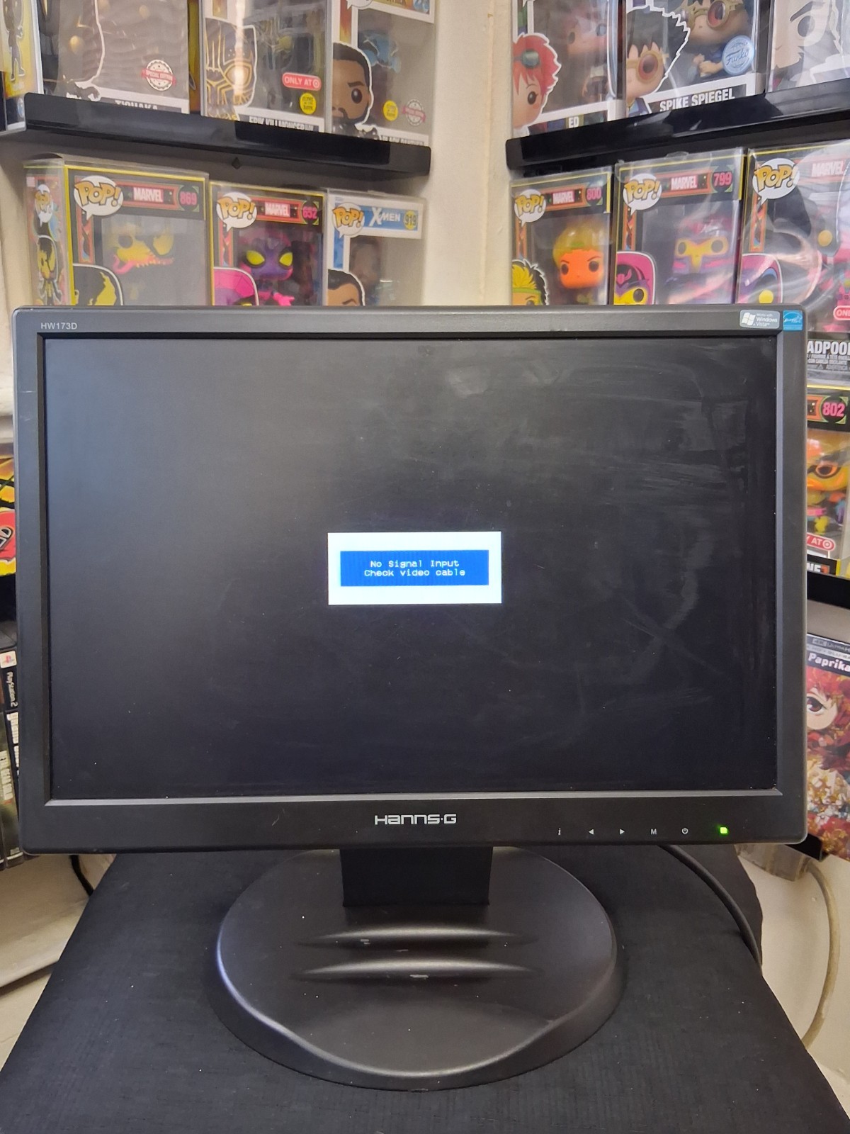 Hanns.G HSG1044 (HW173D) 17-inch Black Computer Monitor Display [PREOWNED]
