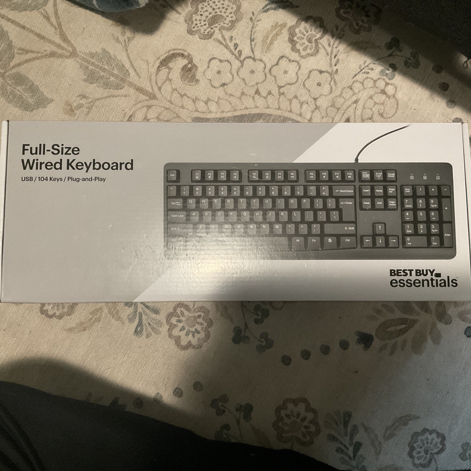 Best Buy essentials- Full-size Wired Membrane Keyboard - Black