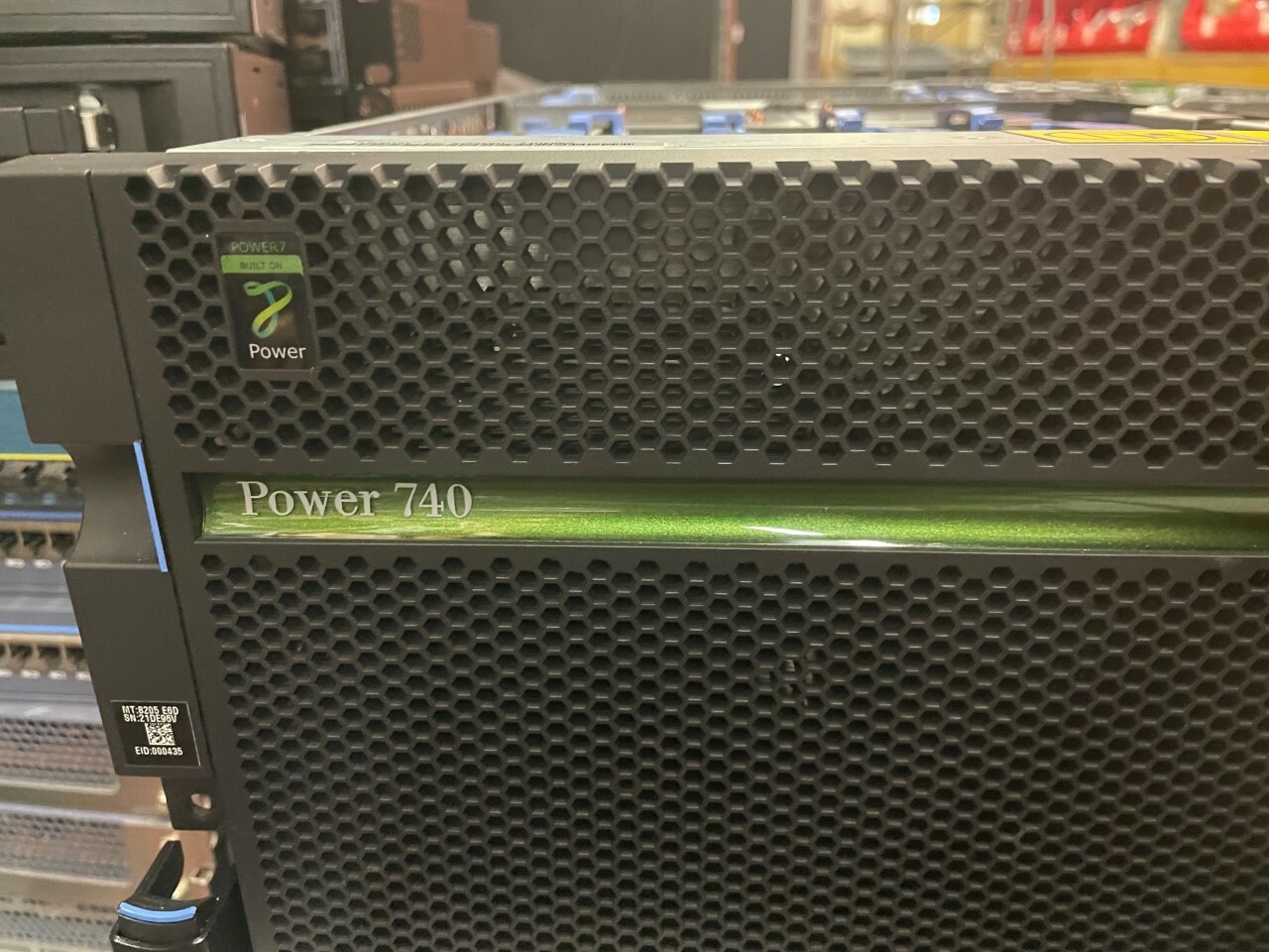 8205-E6D IBM POWER 7 P740 SYSTEM. NO MEMORY OR DISKS. 2 PROCS.