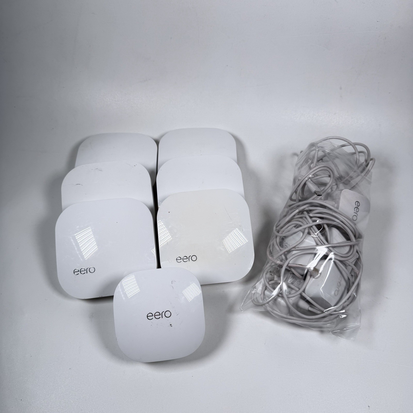 6 Eero B010001 2nd Gen AC Tri-Band Mesh Router w/ 6 Cables + 1 J010001 LOCKED