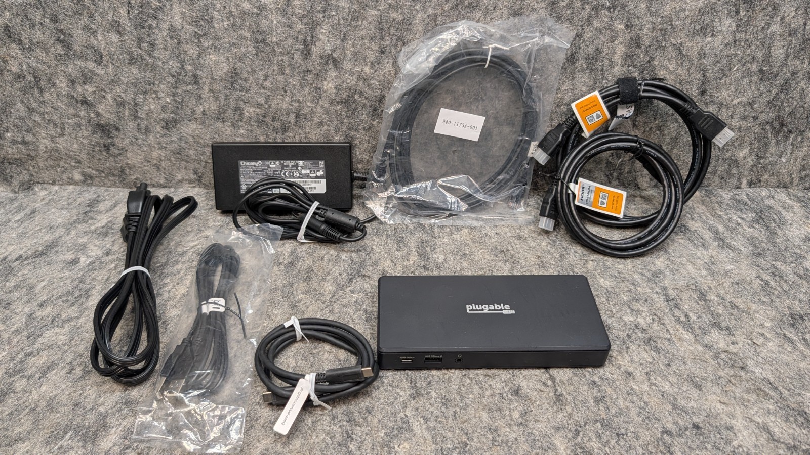 Plugable USB-C Dual HDMI Docking Station UD-MSTH2 With Power Supply Bundle