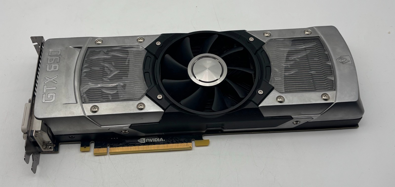 Nvidia GeForce GTX 690 4GB GDDR5 512-Bit PCI Express 3.0 x16 Graphics Card