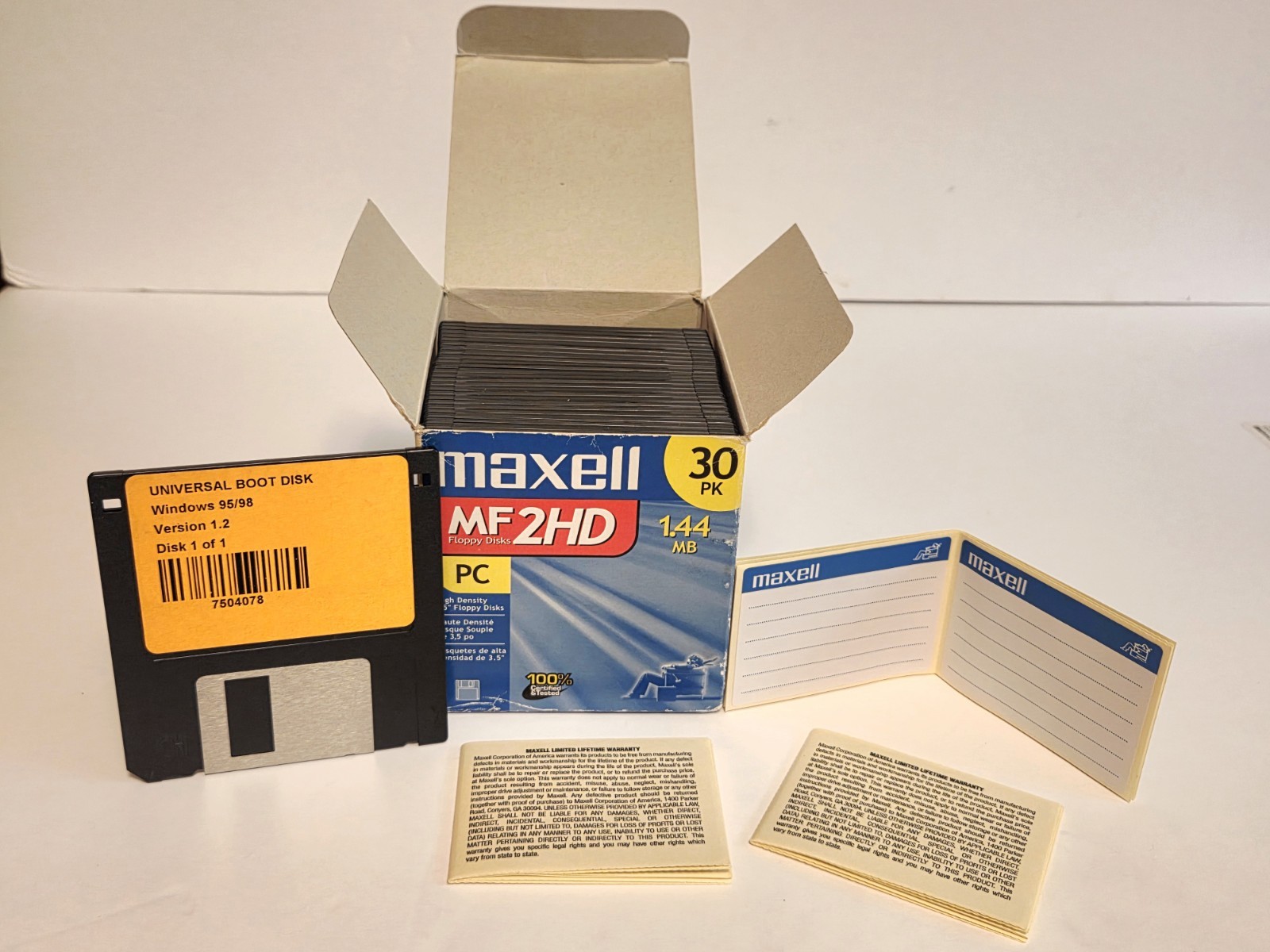 MAXELL 2HD PC FLOPPY DISKS 1.44 MB 3.5" MF2HD open box 26-Boot Disk Window 95/98
