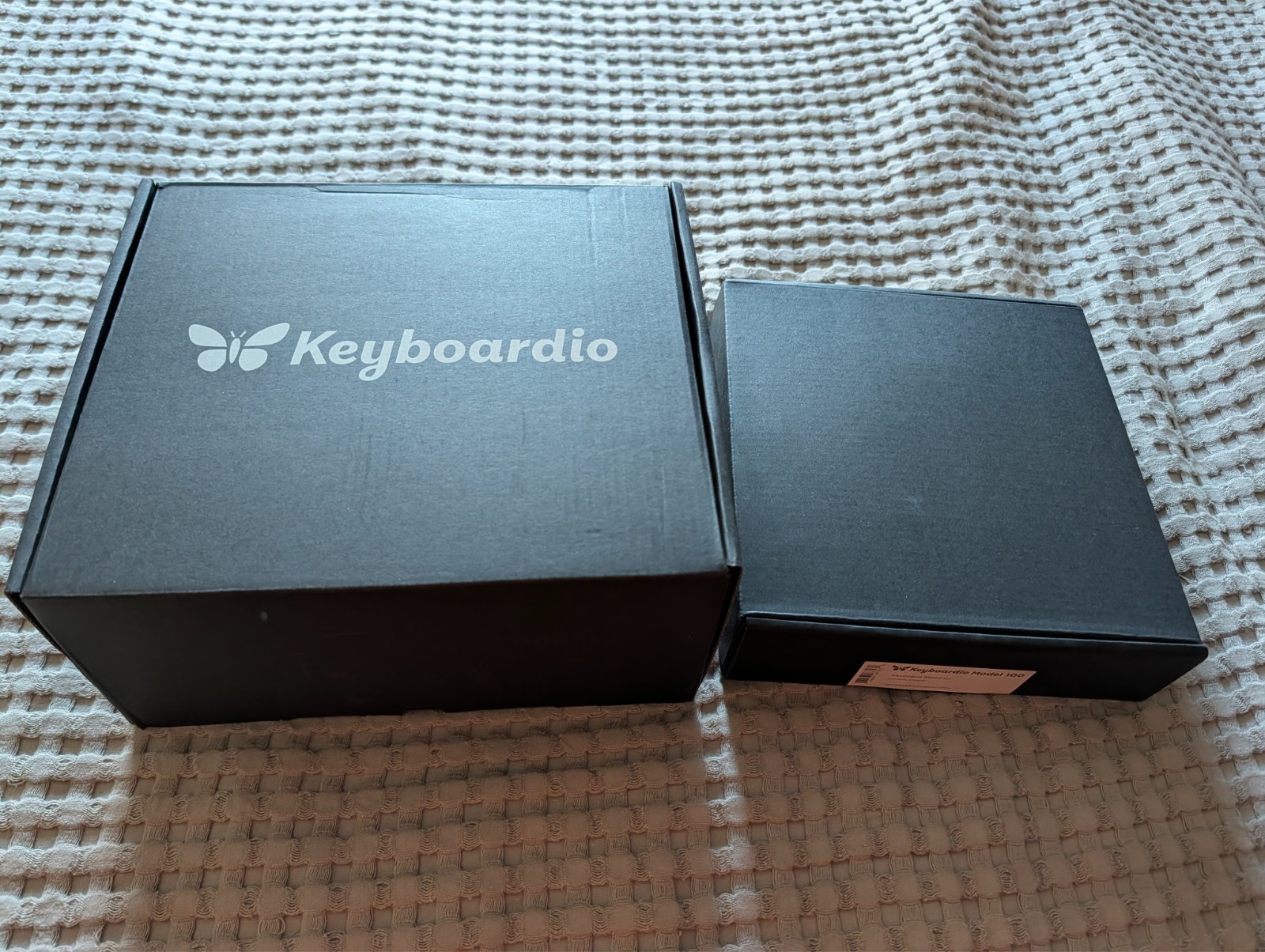 NIB Keyboardio Model 100 Wood Split Ergonomic Mechanical Keyboard