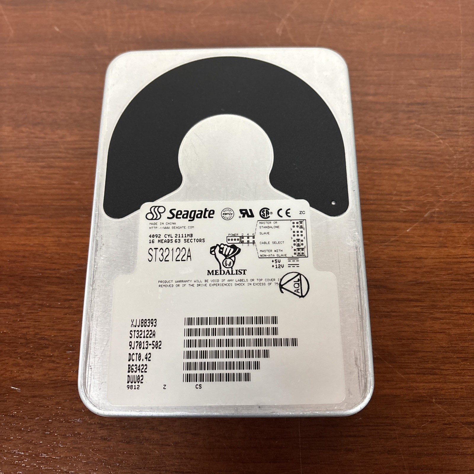Seagate Medalist ST32122A 2111 MB IDE Hard Drive***Untested