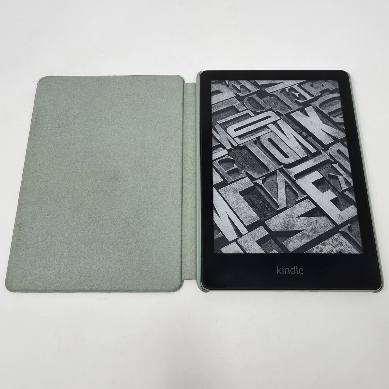 Amazon Kindle Paperwhite 11th Generation Agave Green 16 GB M2L3EK