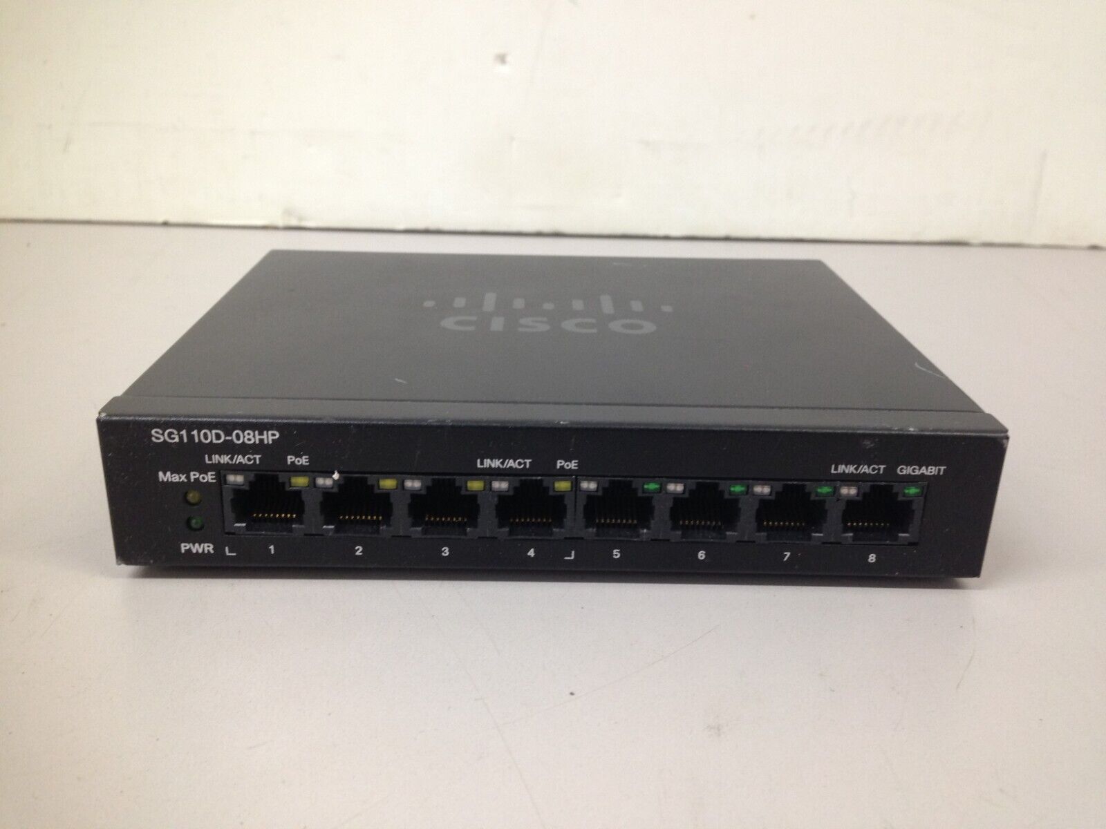 Cisco SG110D-08HP 8-Port Gigabit PoE Desktop Switch Unit only