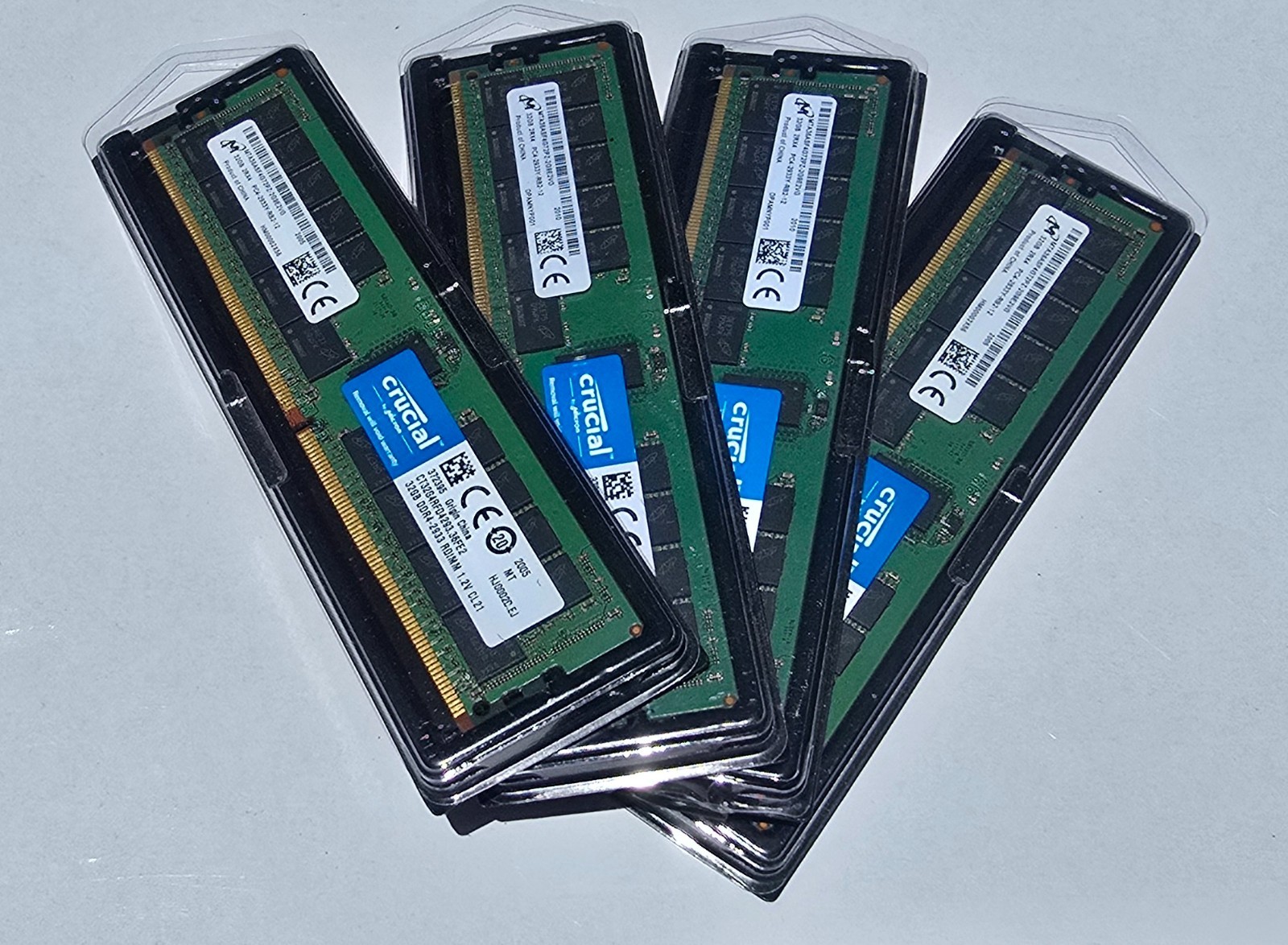 Crucial DDR4 128GB(4x 32GB) KIT 2933MHz PC4-23400 2Rx4 REG ECC Server Memory RA