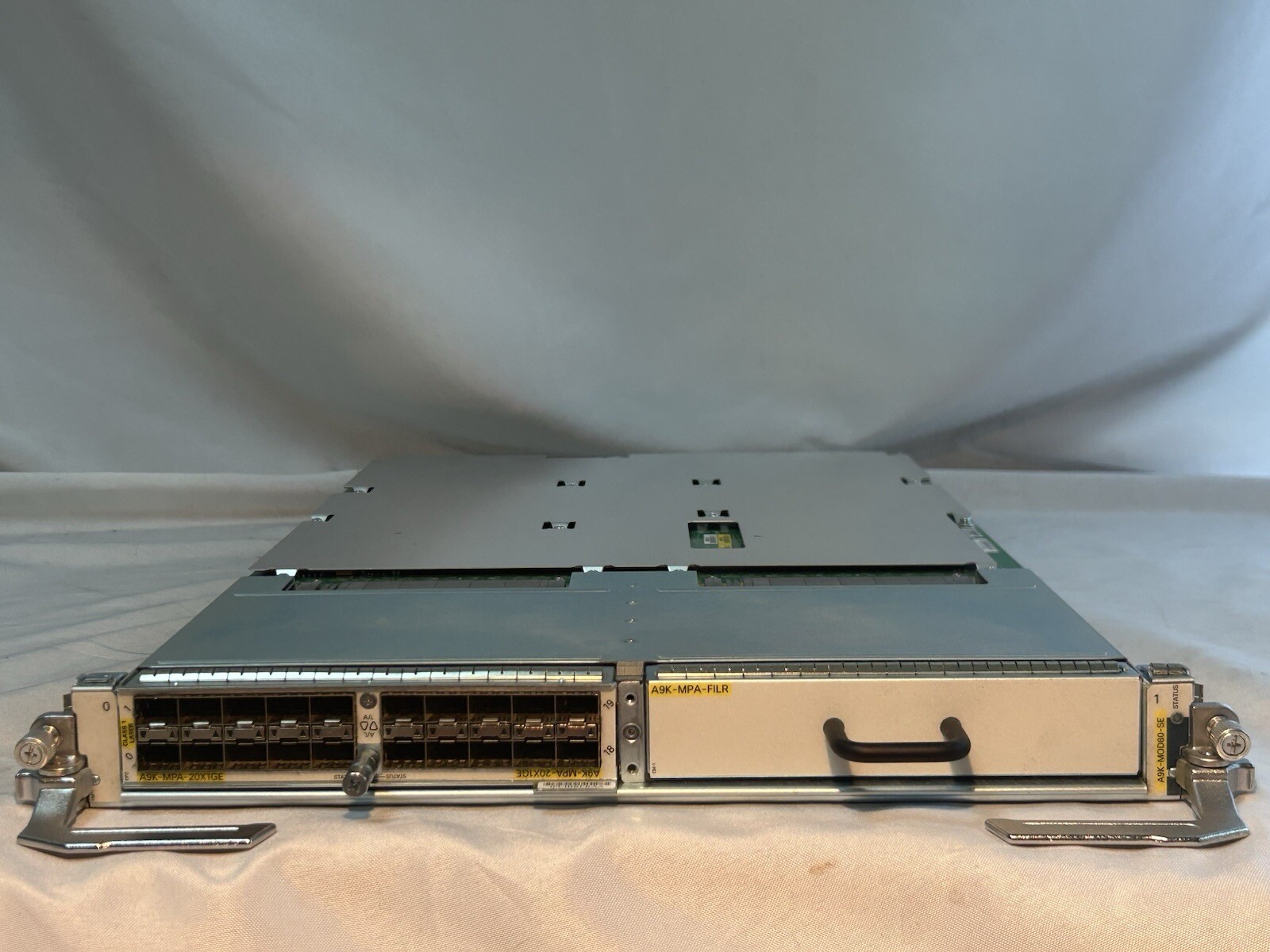 Cisco A9K-MOD80-SE 80G Modular Linecard Service Edge w/ A9K-MPA-20X1GE Card