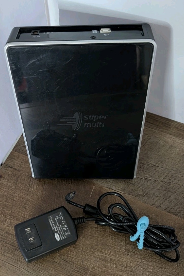 LG External Super Multi DVD Rewriter GE24NU30 Untested