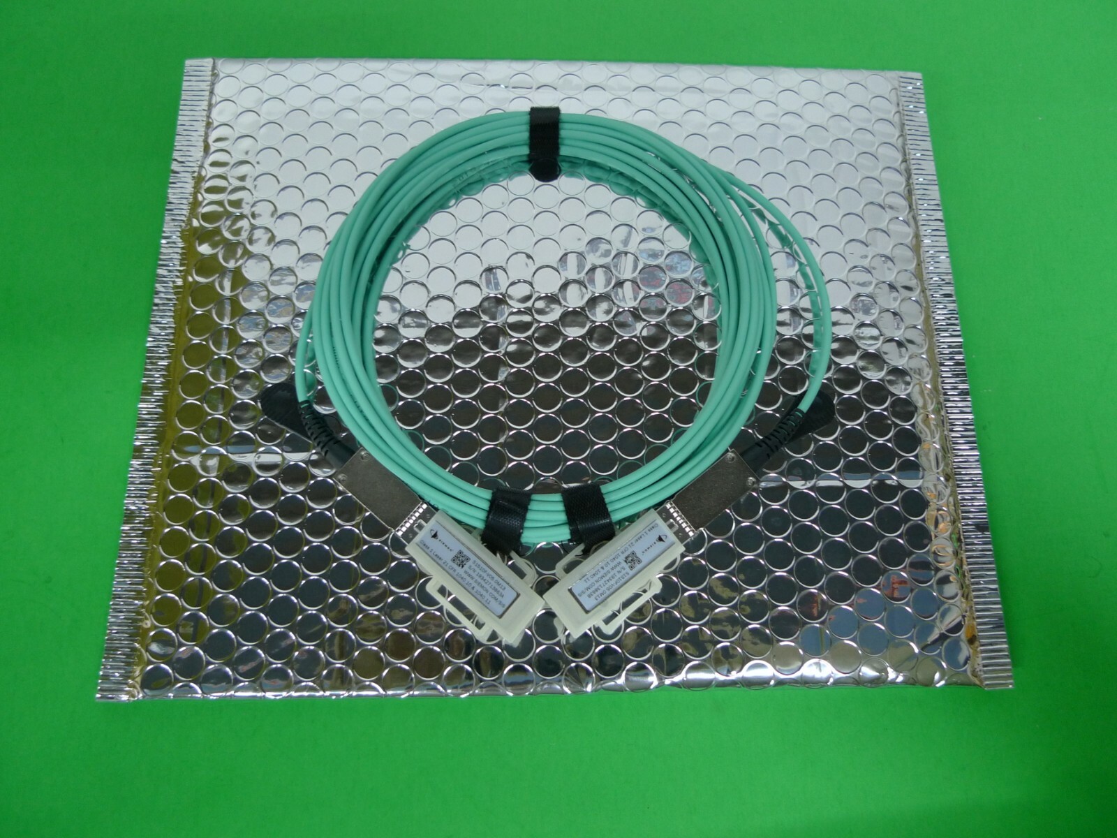 Siemon Active Optic Cable HS 10G SFP 5M LS0H-OFNR AQA S1S10F-V05.0M13