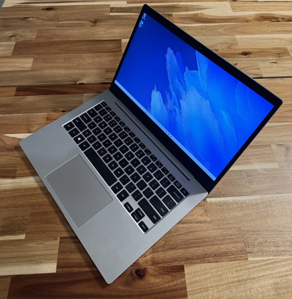 Samsung Galaxy Book Go Snapdragon 7c Gen2 4GB RAM 64GB SSD