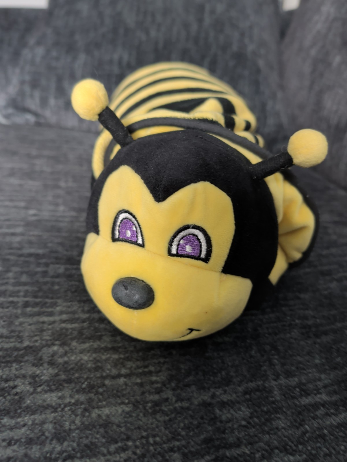 LapGear Bee Plush Cushion Lap Desk Tablet Phone Stand Holder Pillow Kids Yellow