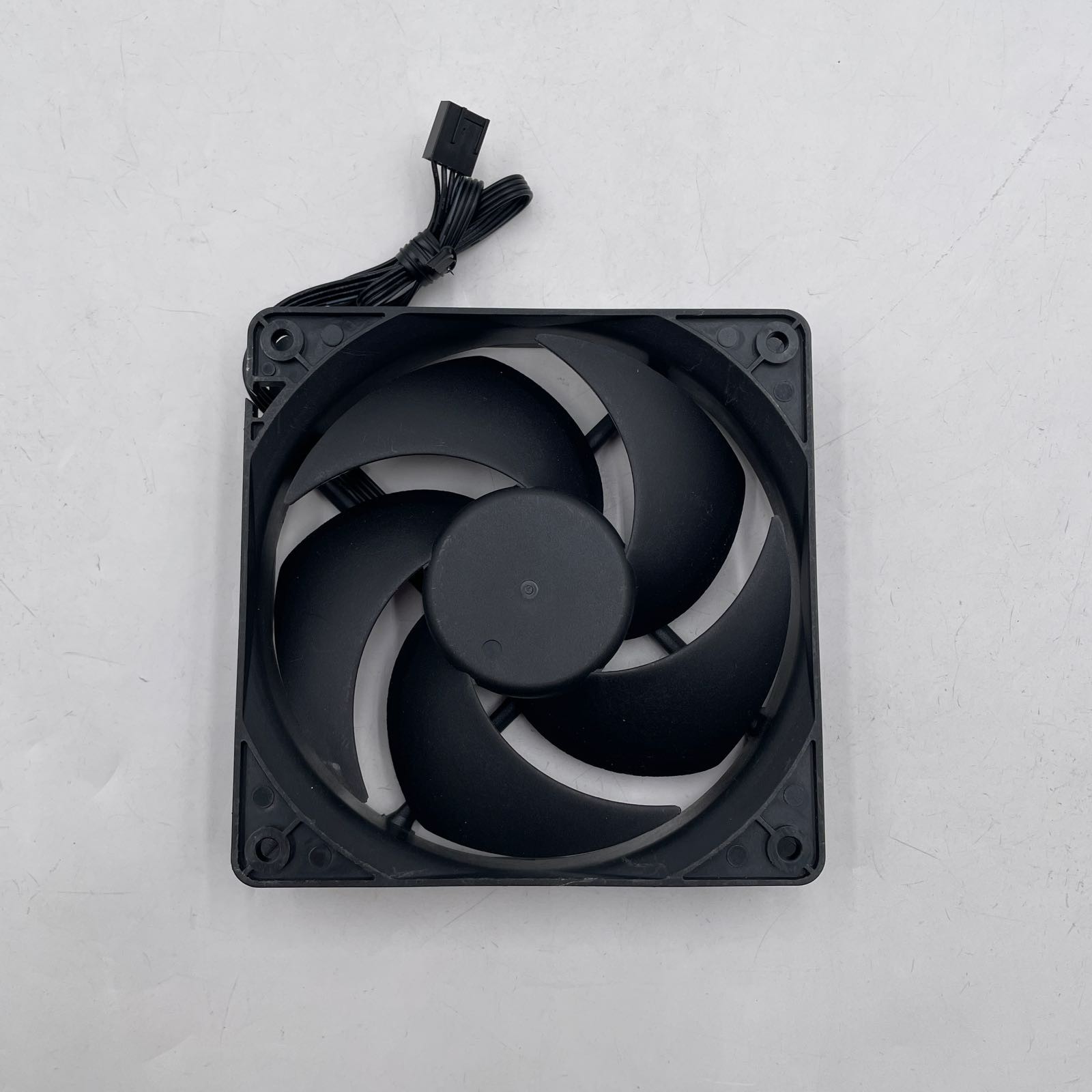 Cooler Master 120 Cooling Fan 800-200 RPM DC 12V 0.16A DF1202512RFLN