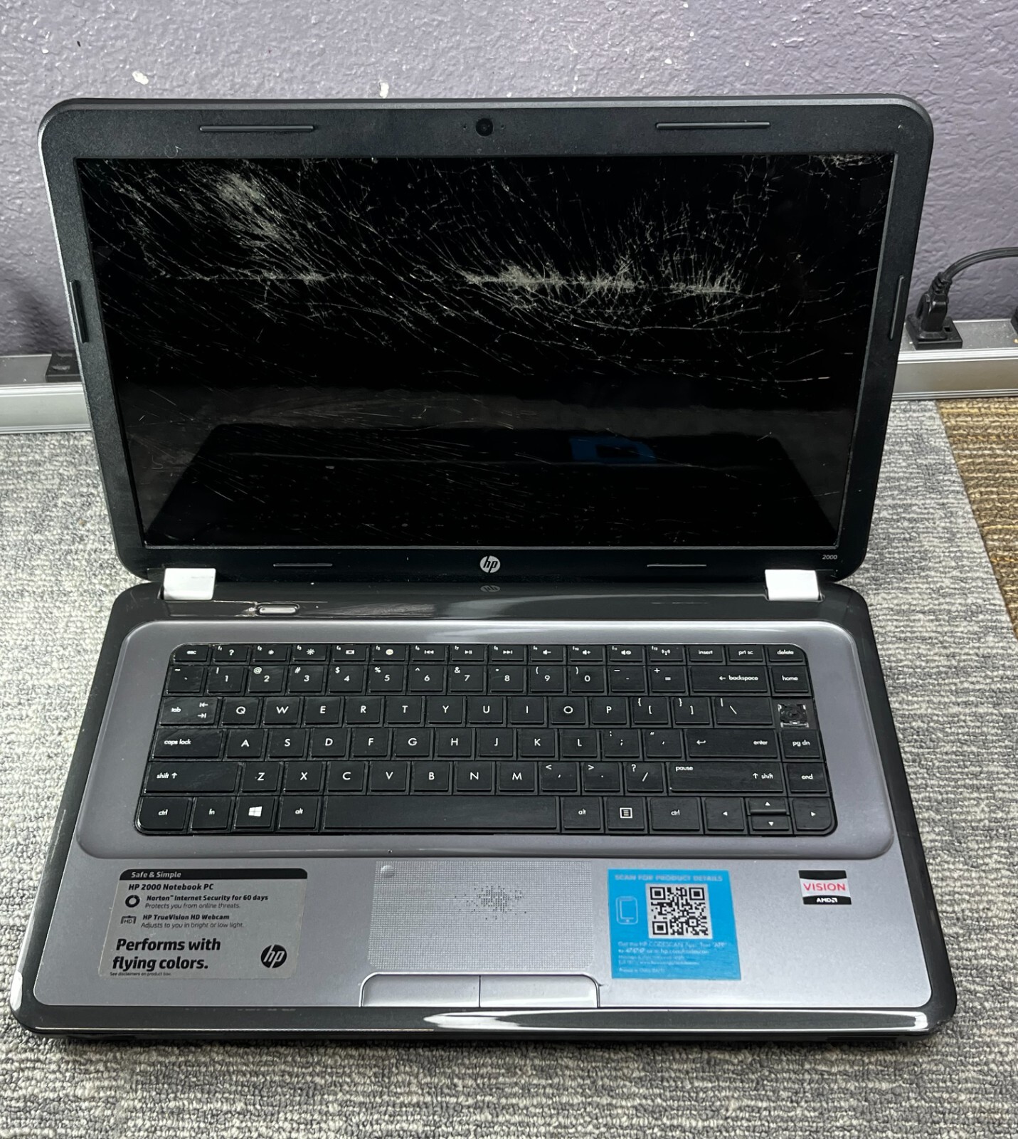 HP 2000 Notebook 4GB Ram With Hard Drive PARTS/REPAIR 877371