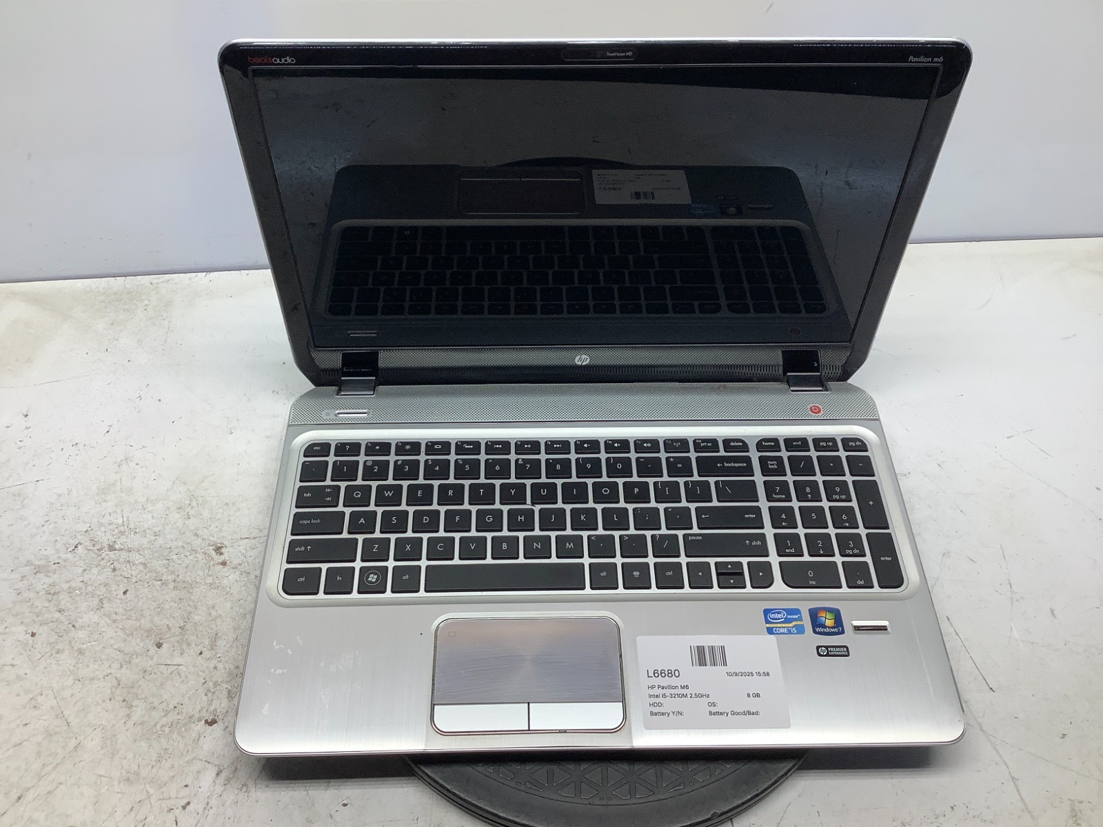 HP Pavilion M6-1045DX Intel i5-3210M 2.5GHz 8 GB NO HDD No Batt