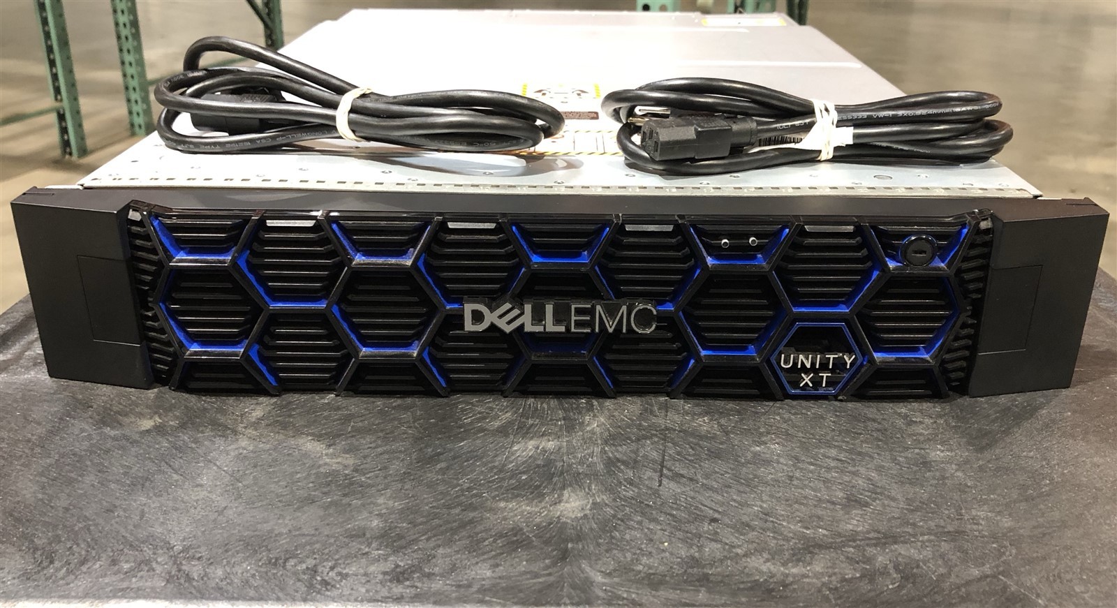 Dell EMC Unity XT 380 OPE25 25-Bay 12G SAS Storage Array w/ 4x 600GB HDDs