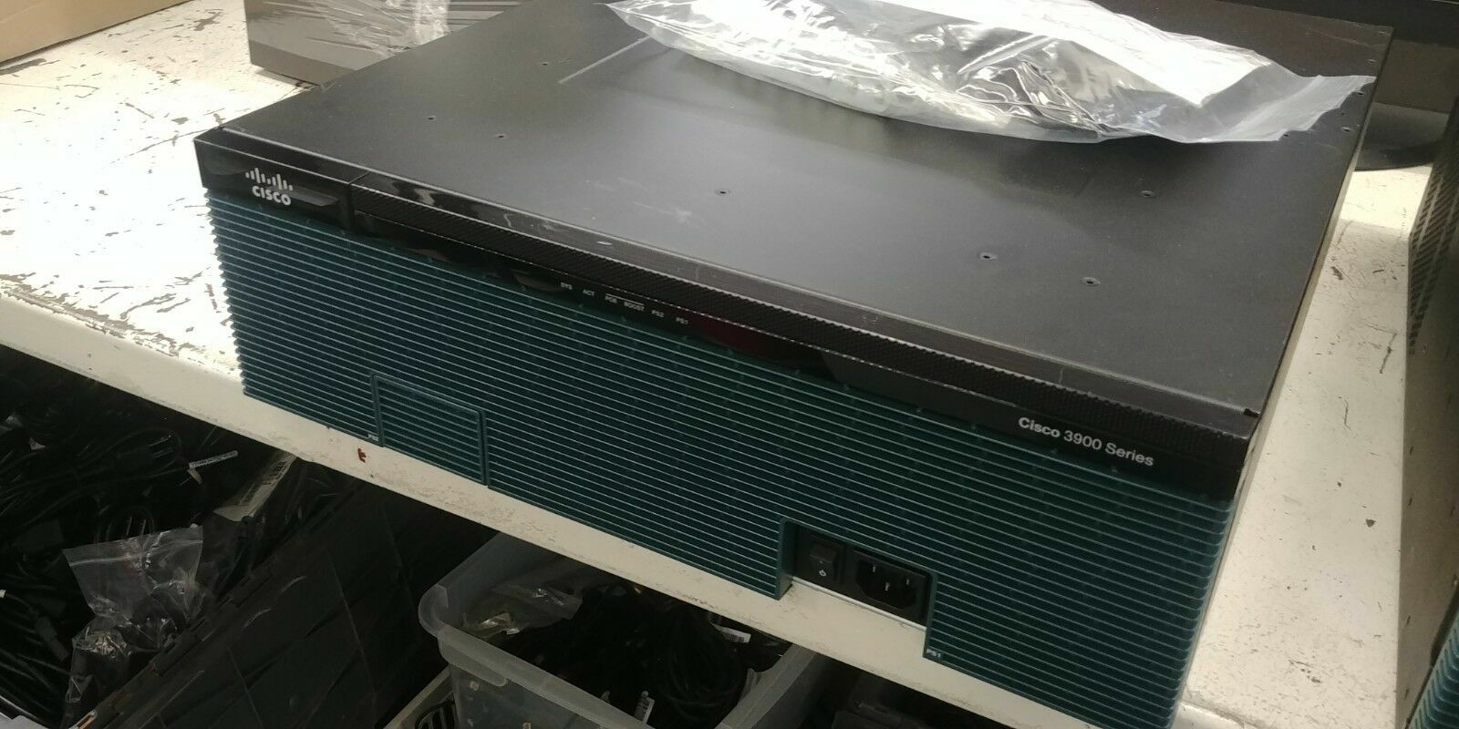 Cisco 3925E/K9 Gigabit Integrated Router CISCO3925E/K9 SPE200 2GB DRAM 1Gb Flash