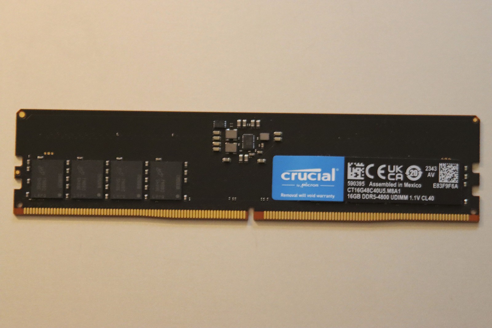 Crucial - 16GB DDR5-4800 MHz UDIMM Desktop RAM 288-PIN - MPN: (CT16G48C40U5)