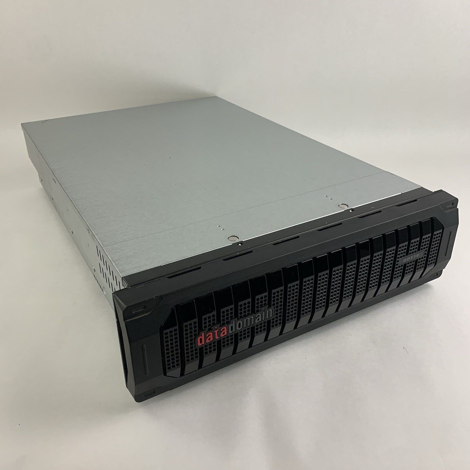 Data Domain DD510 S5000PSL Array 1x Intel Xeon 5110 1.6GHz 4GB RAM No OS/HDD