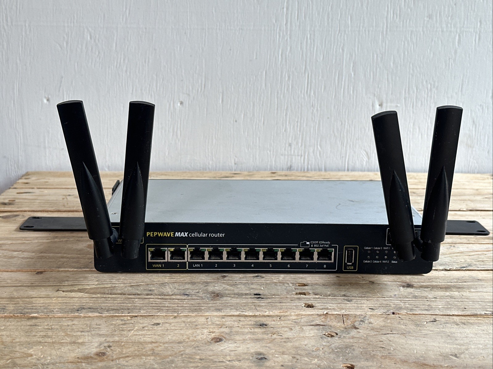 Pepwave MAX-HD4-LTE-US-T Vehicular Quad-Cellular Router *NO POWER CORD*