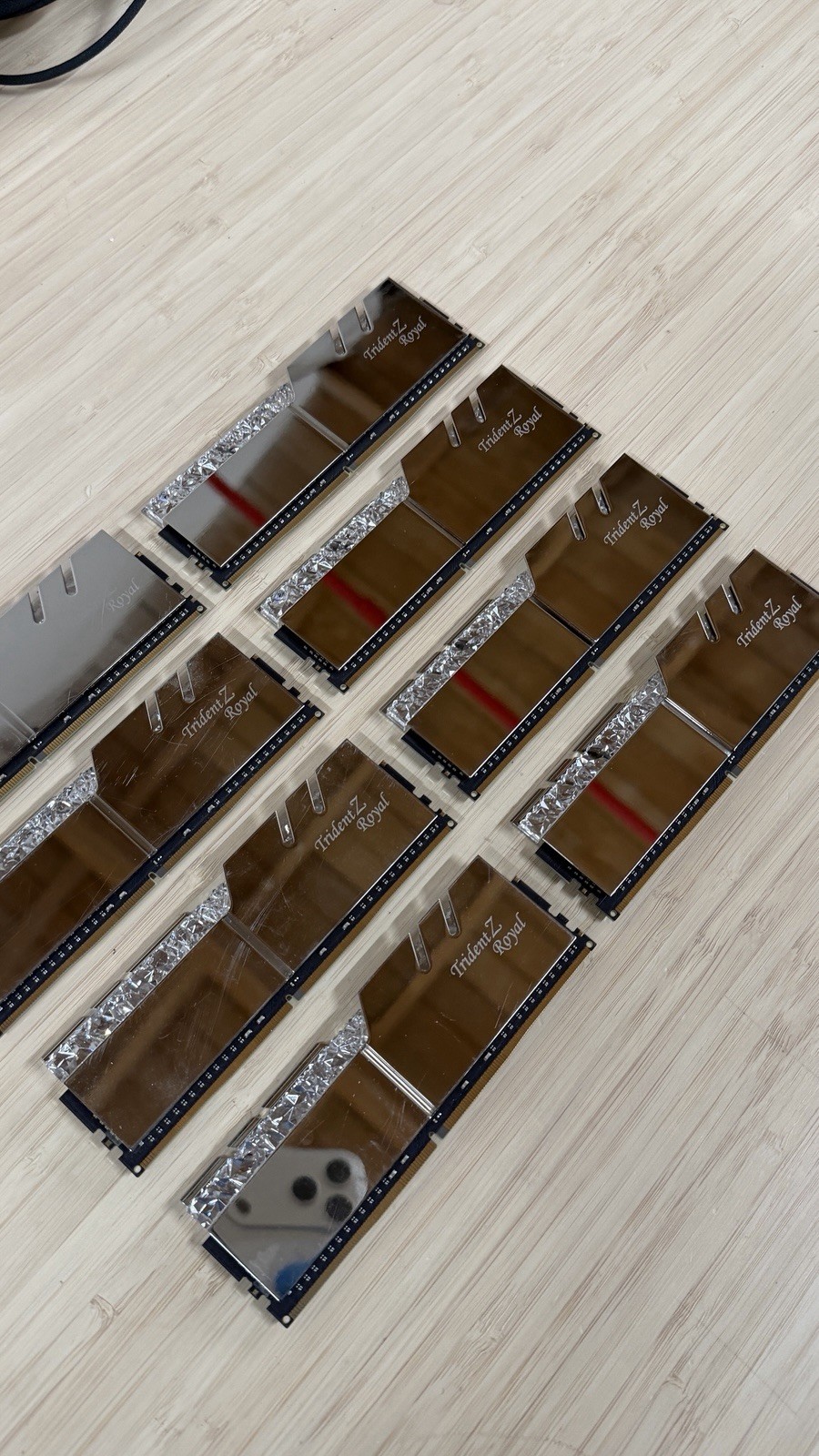 G.SKILL 256GB (8 x 32GB) Trident Z Royal  USED