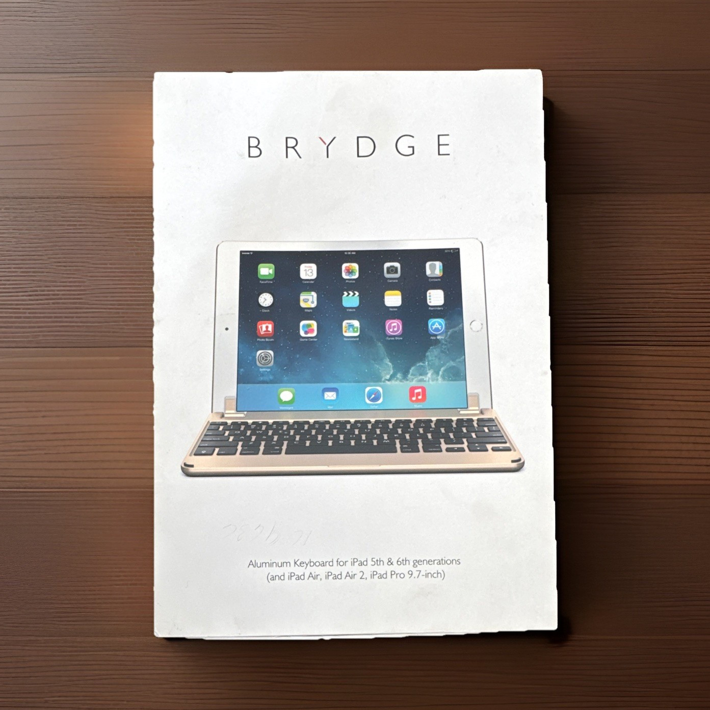 BRYDGE Wireless Keyboard for 9.7 inch iPad, Gold no cable.