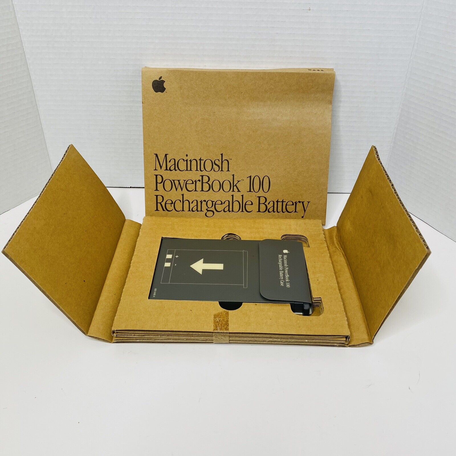 Apple Macintosh Powerbook 100 Rechargable battery NEW NOS W Original Box 1991