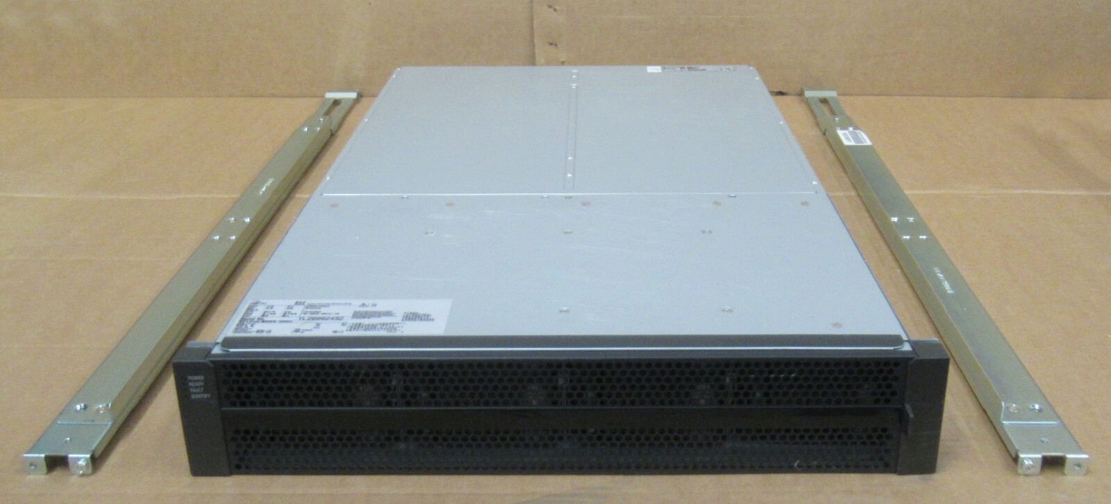 Fujitsu Eternus 12x 3.5" DX Expansion Unit Array 12x 450GB 12G 2.5" SAS ETLDE2AG