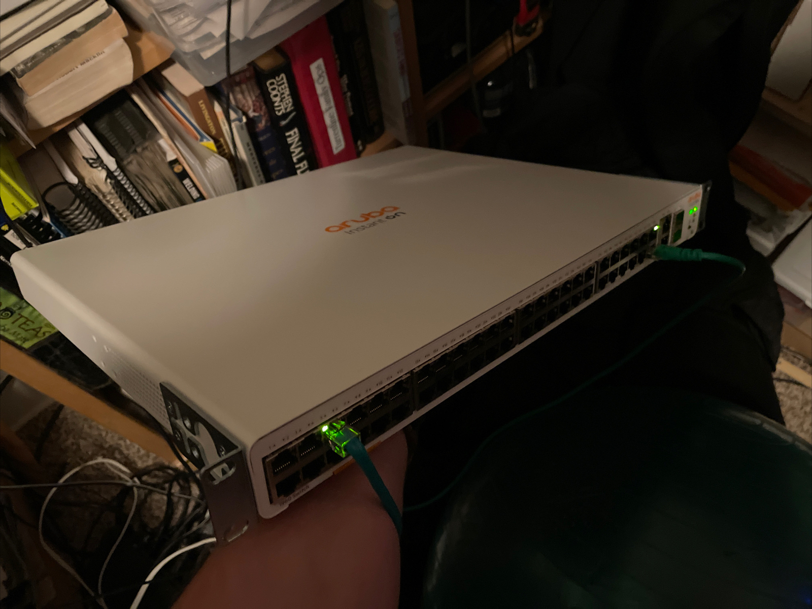 Aruba Instant On 1960 48G 2XGT 2SFP+ Switch (JL808A#ABA)
