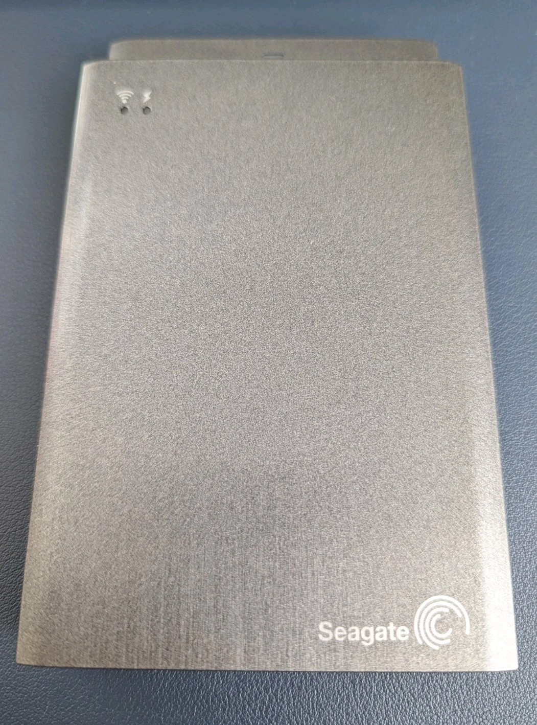 Seagate Wireless Plus Model 1AYBA2 1TB Hard Drive PC Mac Wi-Fi Built-in