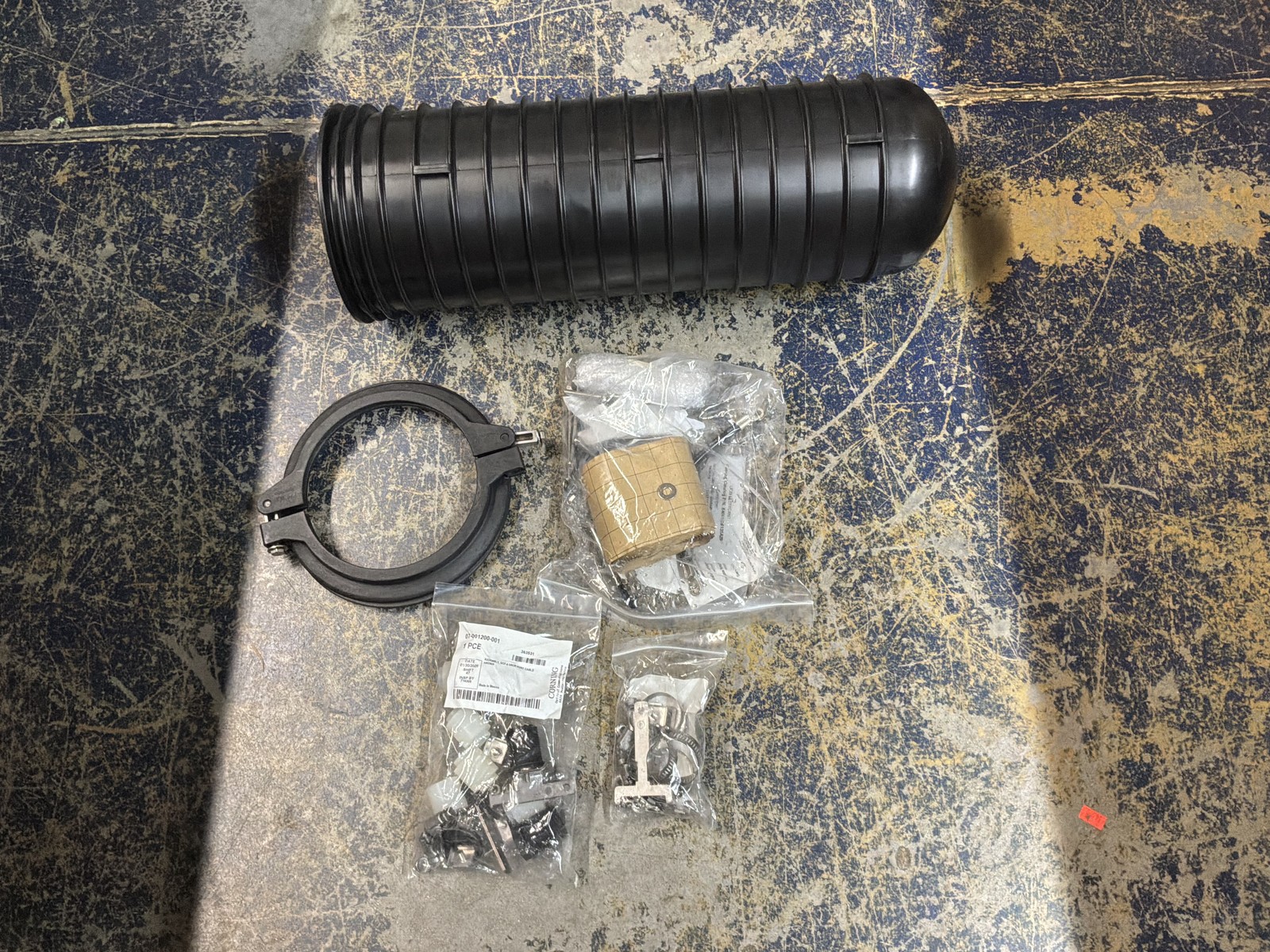 Corning SCF-6C22-01-F Splice Enclosure New