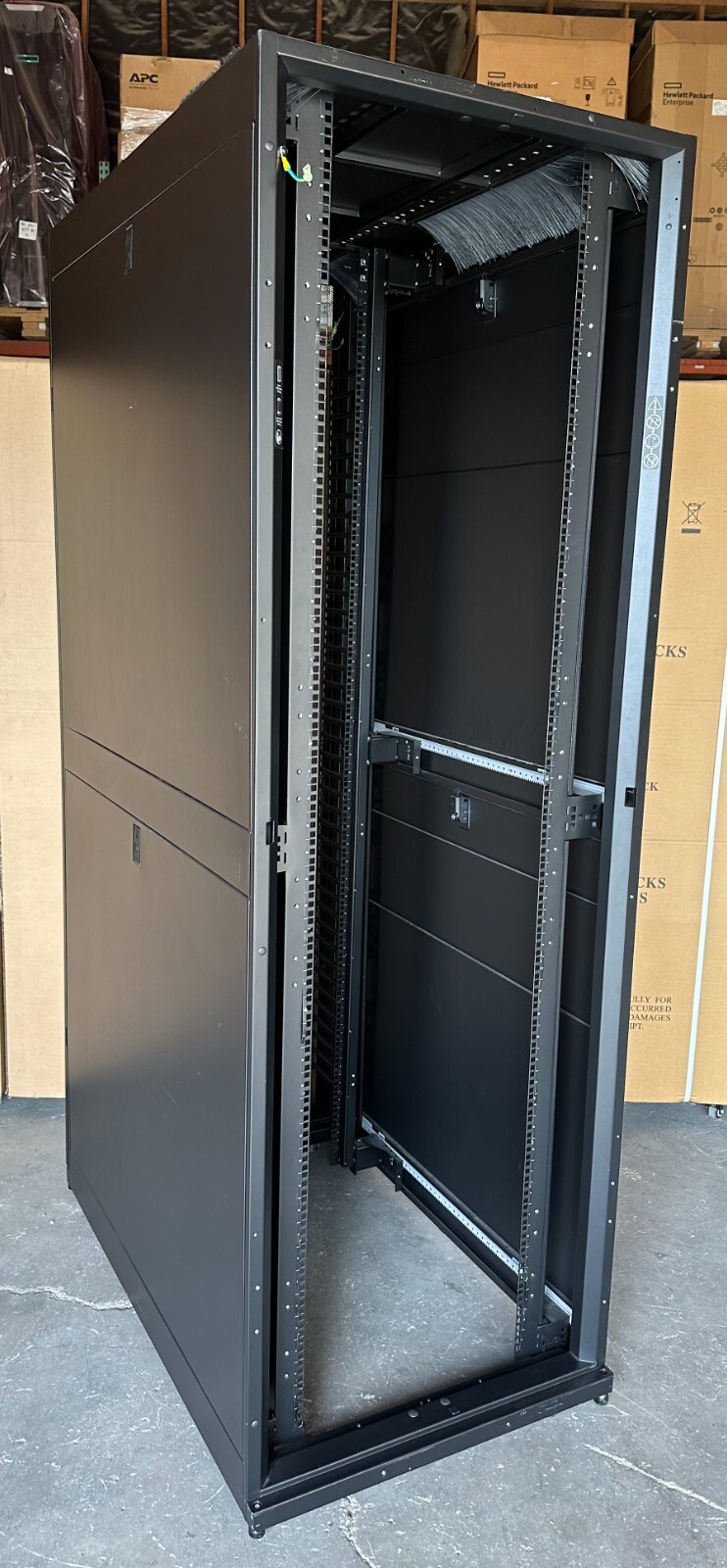 APC AR3347 47U SERVER RACK WIDE 750mm 19" RACKS 1200MM NETSHELTER NO FRONT DOOR