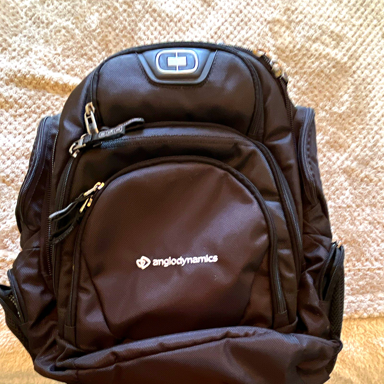 OGIO Renegade Backpack 15 in Laptop Padded Partitions Nylon Black/Gray/Red