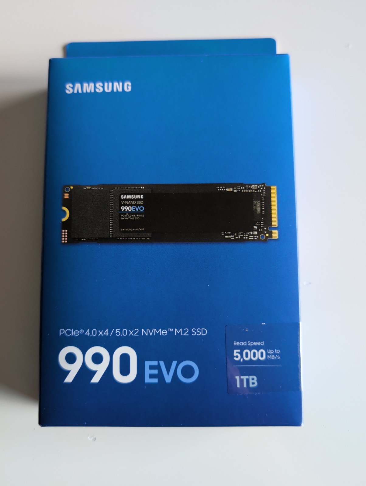 Samsung 1TB 990 EVO Plus PCIe 5.0 x2 4.0 x4 M.2 Internal SSD 100% Health