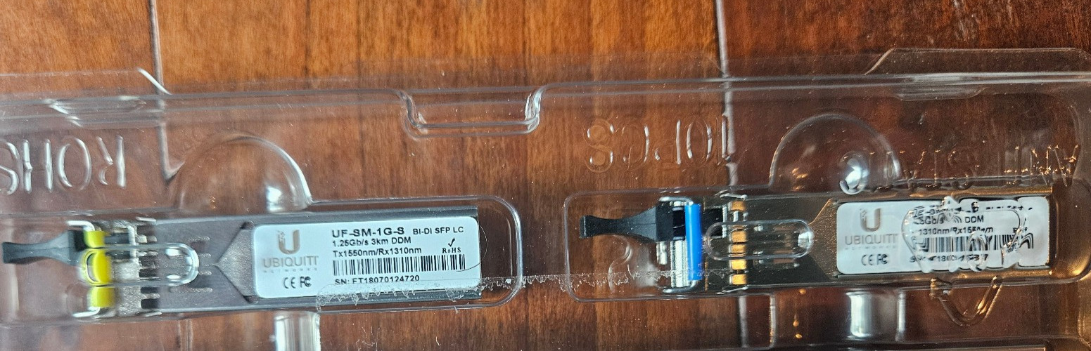 Genuine Ubiquiti 1.25G Single-Mode Module (UF-SM-1G-S) Blue + Yellow Pair