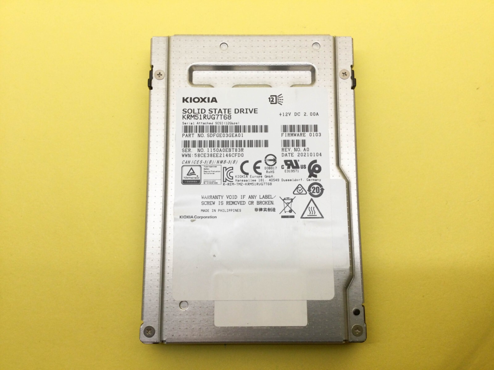 KIOXIA PM5 7.68TB SAS 12Gb/s 2.5'' SSD KRM51RUG7T68