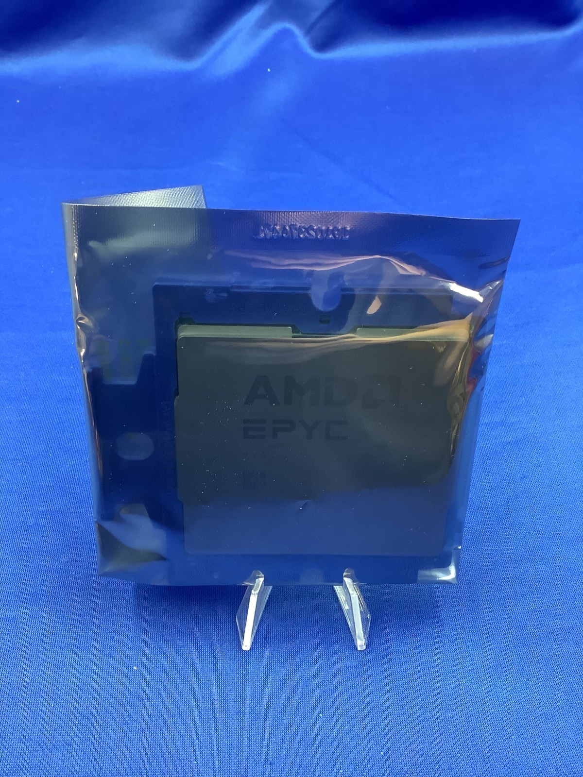 AMD EPYC 9755 128Core 2.70GHz 512MB Socket SP5 CPU 100-000001691 UNLOCK