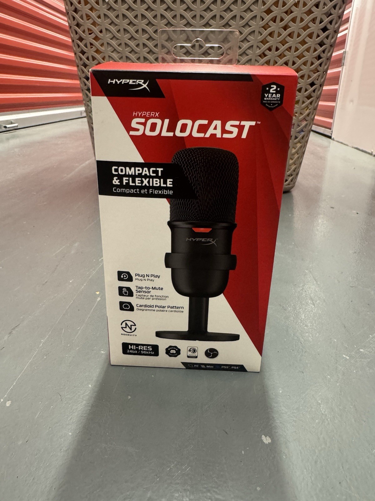 HyperX SoloCast USB Microphone Black, for Streaming, Gaming, and Twitch