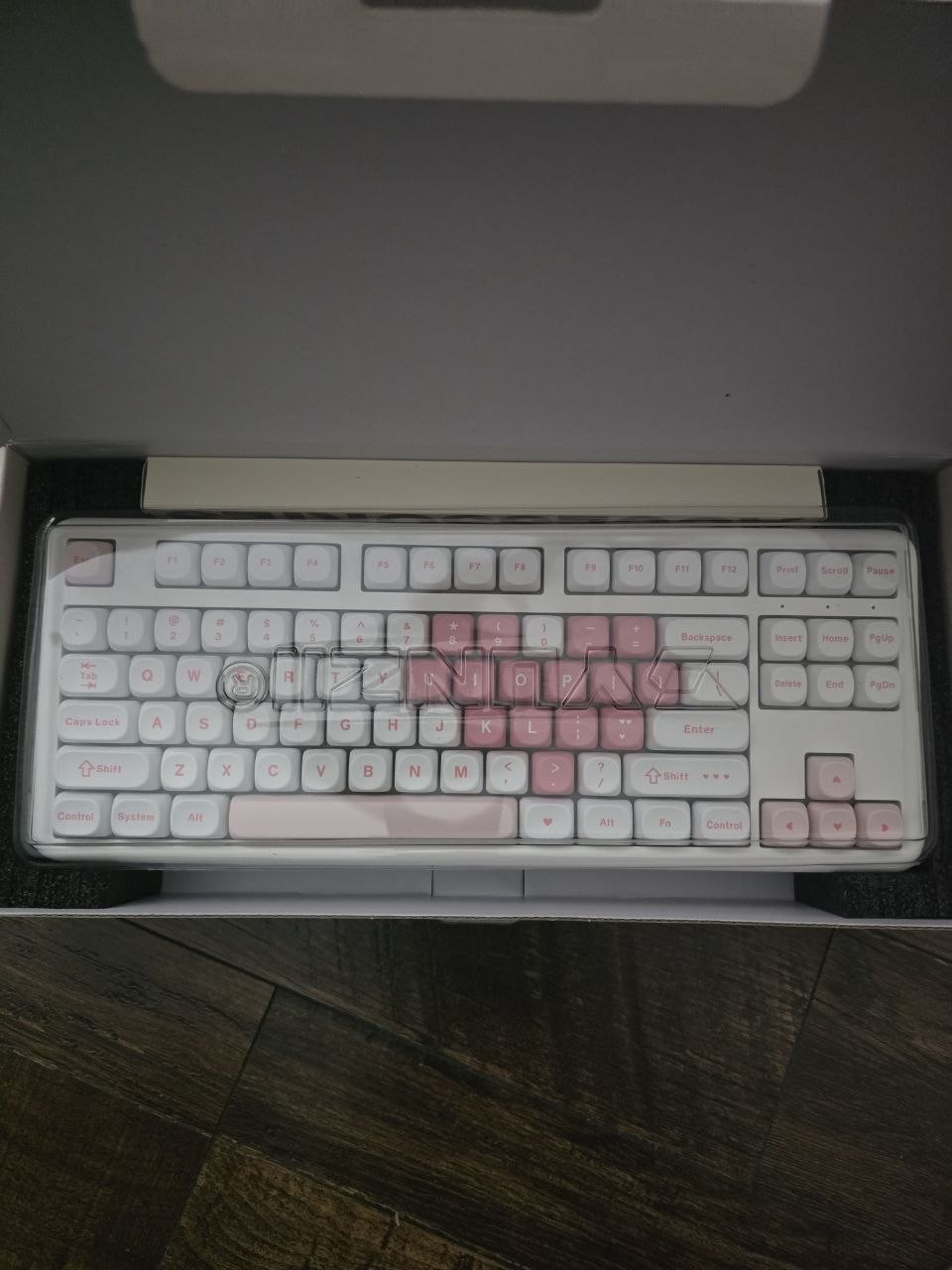 YUNZII B87 TKL Wireless Mechanical Keyboard Pink White Heart Tri-Mode QMK/VIA