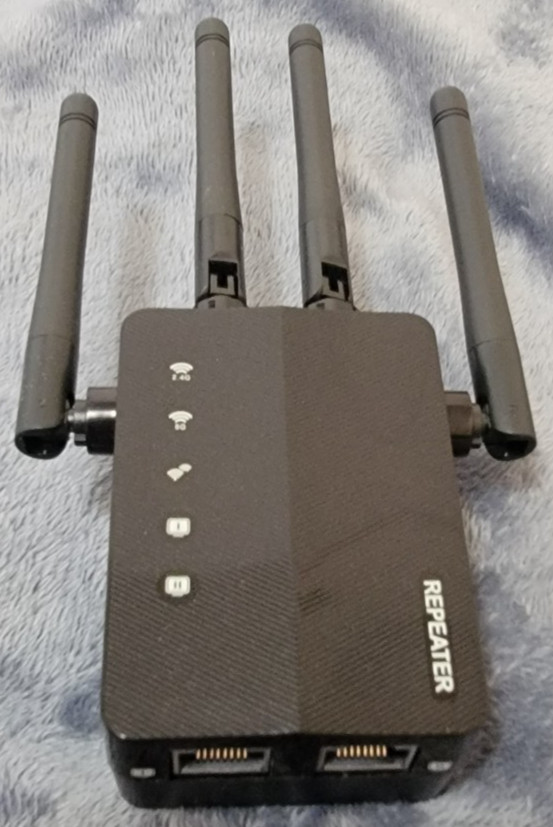 AC1200 Dual Band WiFi Range Extender - 2.4/5.8GHz Wireless Signal Booster