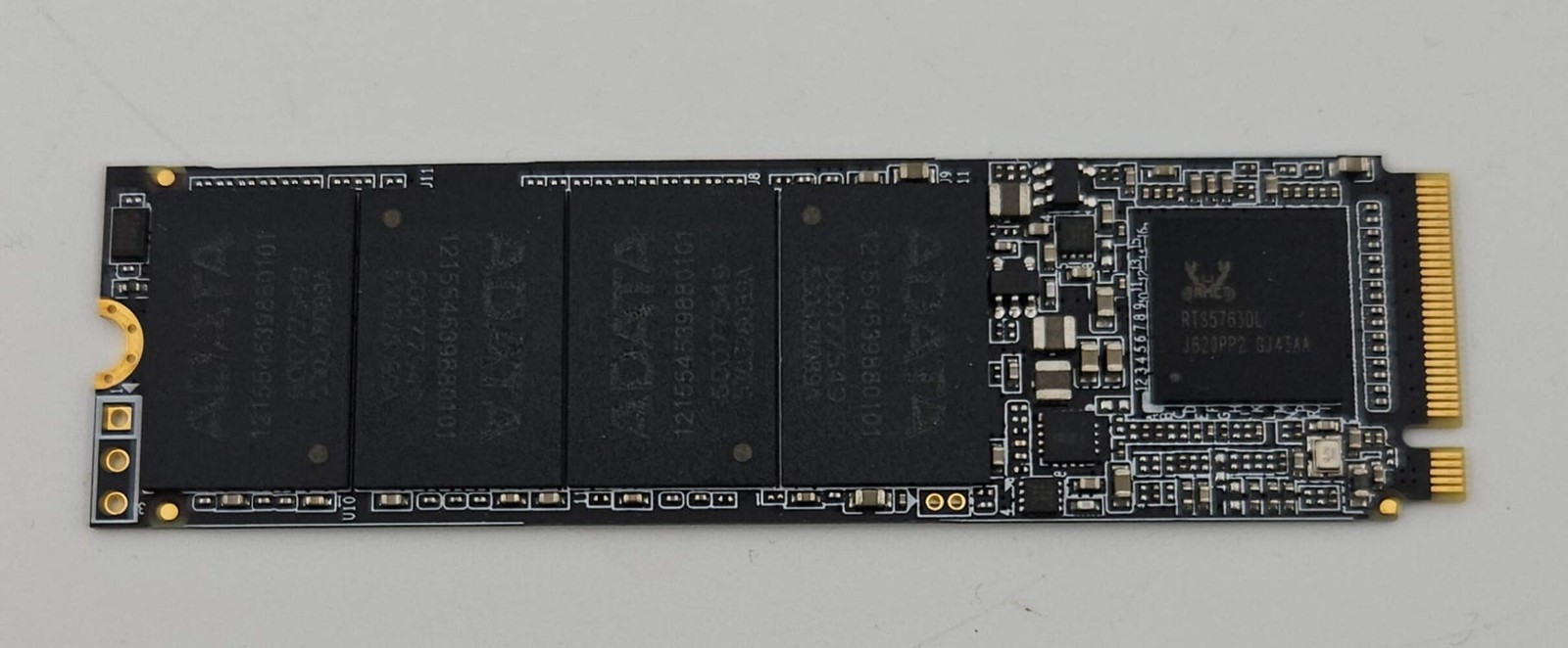 ADATA XPG SX6000 Lite 1TB M.2 SSD Black  Excellent