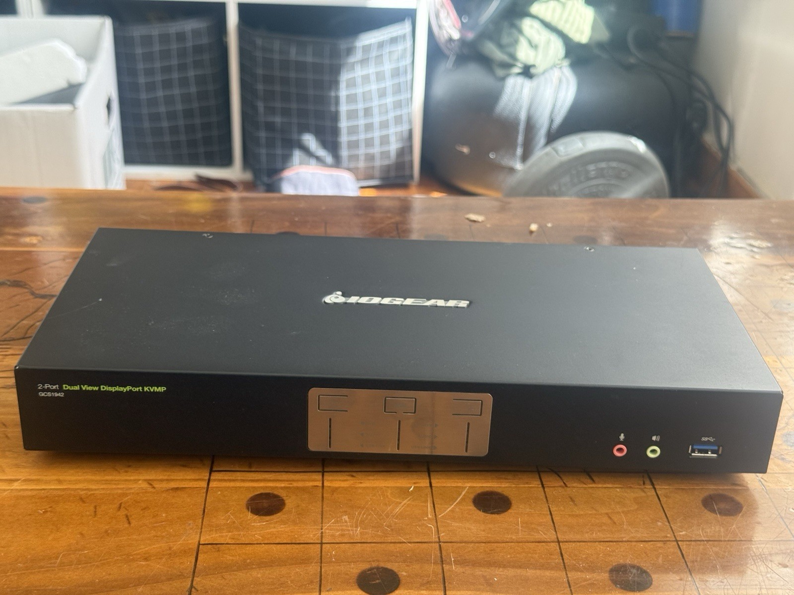 IOGEAR GCS1942 KVMP 2-Port 4K Dual View DisplayPort Switch Box, Works Great