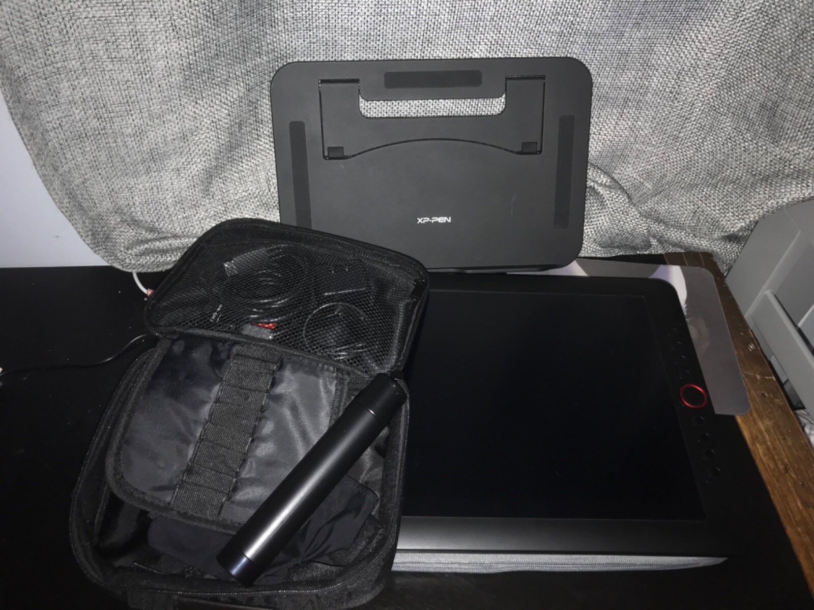 xp pen tablet 15.6 pro with pen, globs, cased, cables and cables case