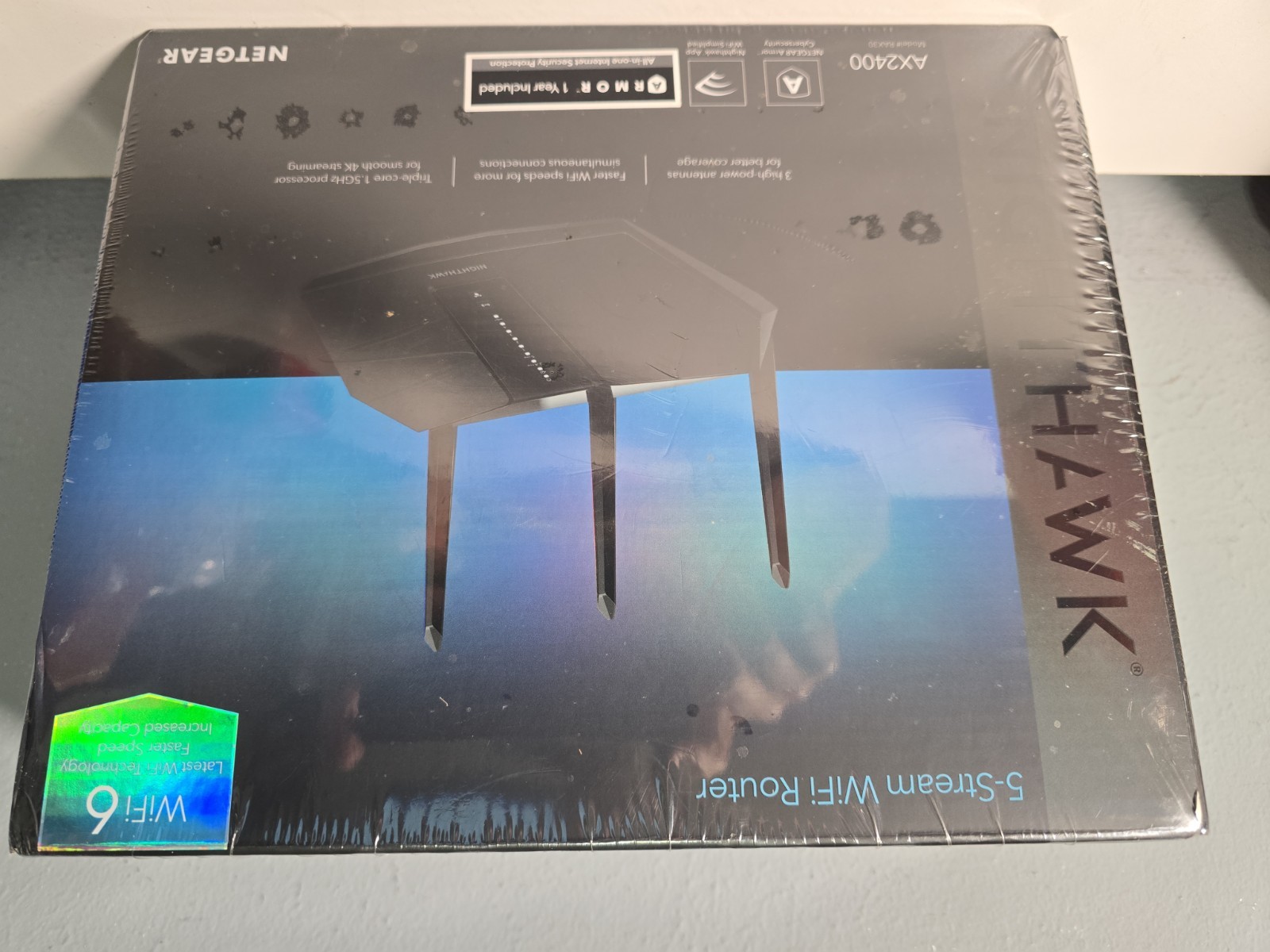 NETGEAR Nighthawk WiFi 6 Router RAX30 5-Stream Dual-Band Router AX2400 - Black