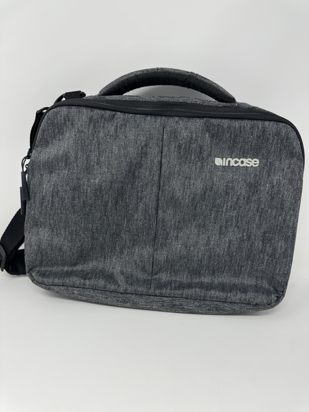 INCASE Reform Tensaerlite Laptop Travel Bag 13" Protective Cover 