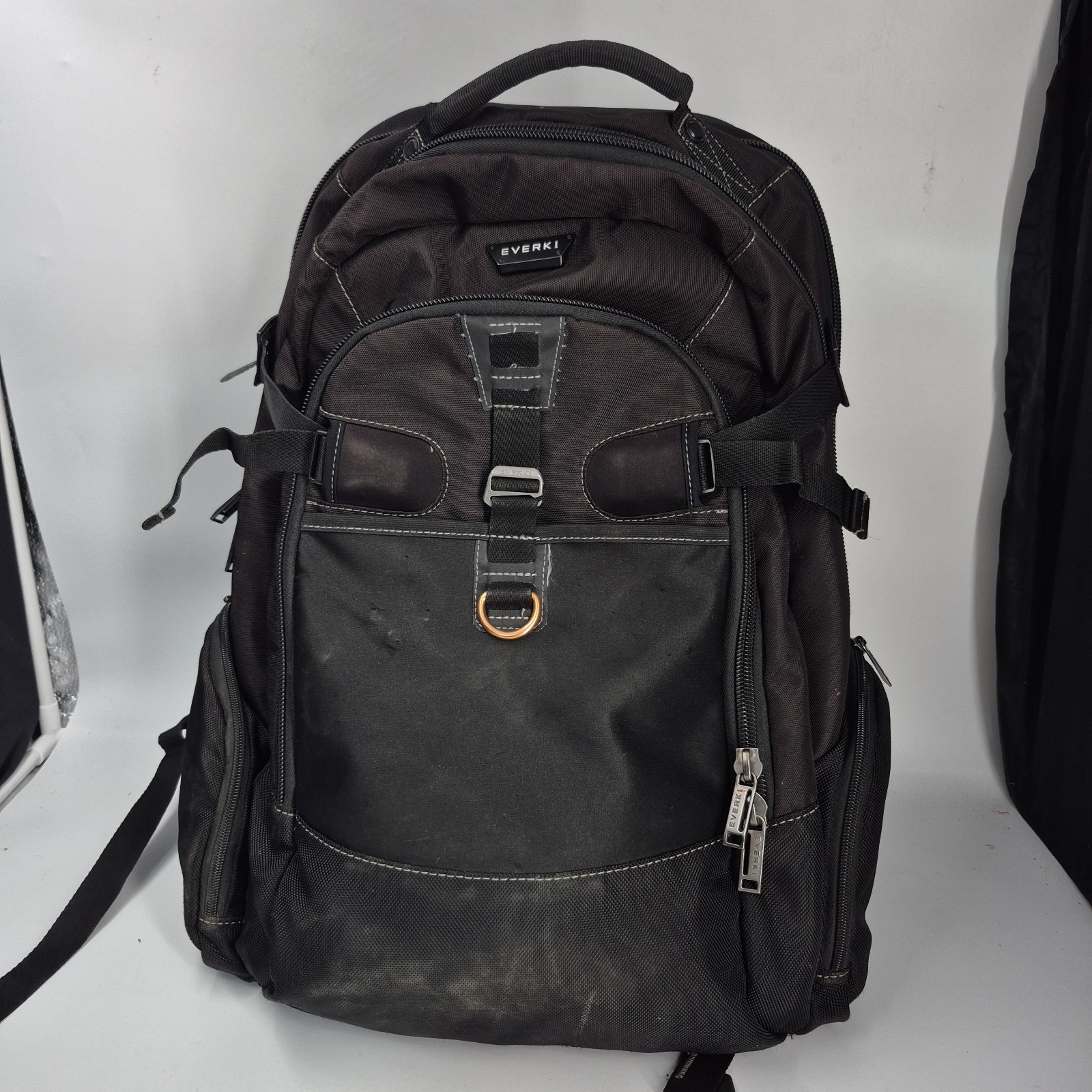 Everki Titan EKP120 Laptop Backpack Black Business Travel Bag