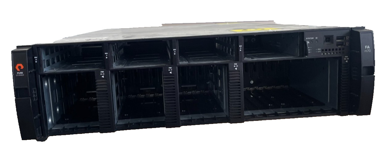 PureStorage FlashArray FA m70 with (2x) X70 R3 Modules *NO RAM/HDD*