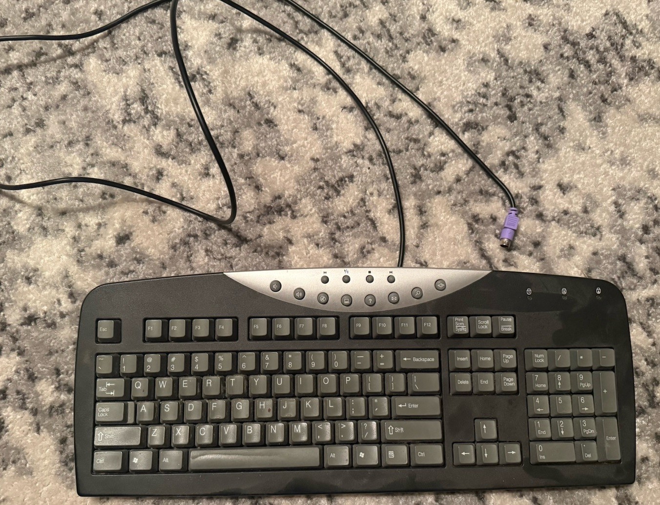 Vintage Gateway RT3802 V:5JTW A Multimedia PS/2 Wired Keyboard - Untested